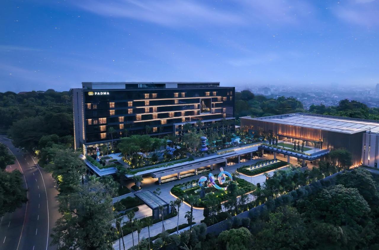 Padma Hotel Semarang Zewnętrze zdjęcie